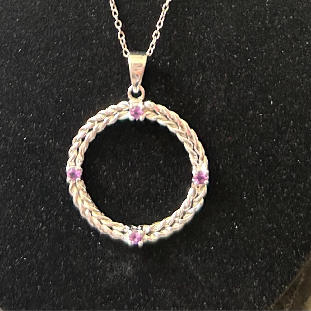 Tanzanite Pendant set in Sterling with chain